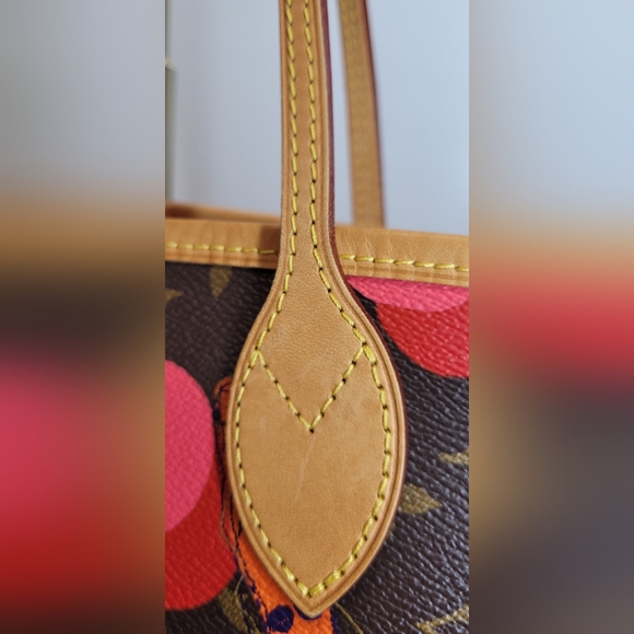 Sold ❌Louis Vuitton like new  Limited Edition Ramages Neverful MM with Pouch🔥 - Picture 5 of 16